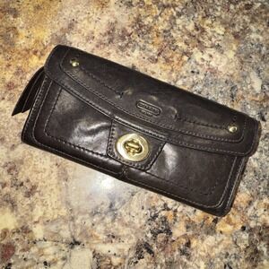 Vintage Coach Black Leather Turnlock Wallet Wristlet Clutch Organizer USA